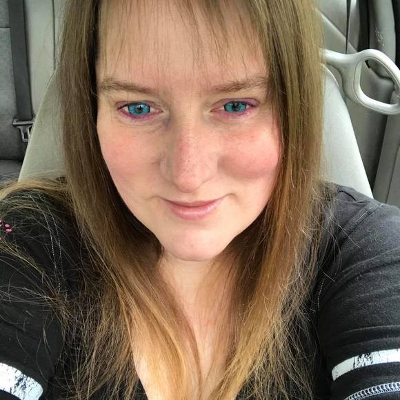 Meet your Posher, Amy - Picture 1 of 1